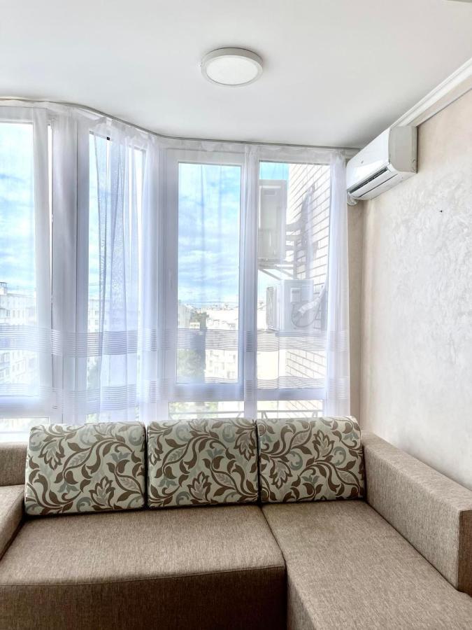 Atlant Luxury Family Apart Поряд З Тц Депот, Безконтактне Заселення Chernivtsi Exterior photo